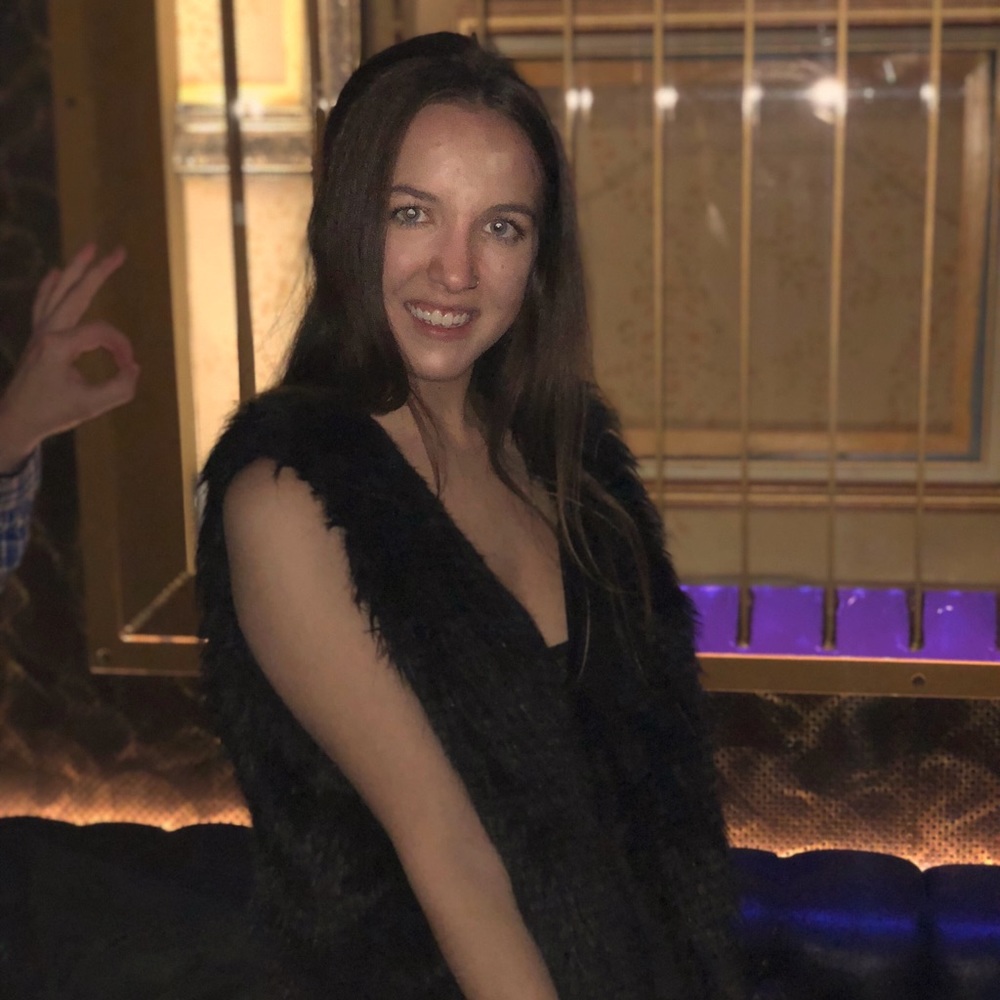 Meet your Posher, Caroline